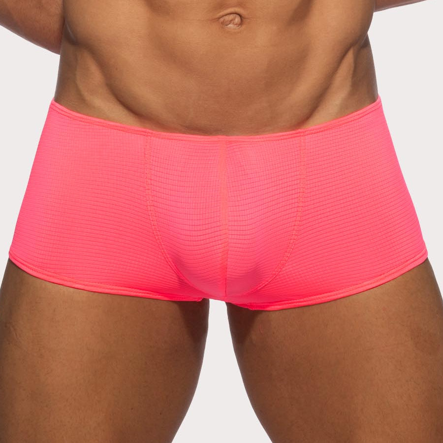 Addicted Veloz Dry Trunk - Mini Boxer Pants im Low-Rise Design aus ultra-leichtem Material in neon-pink, front