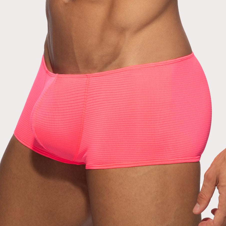 Addicted Veloz Dry Trunk - Mini Boxer Pants im Low-Rise Design aus ultra-leichtem Material in neon-pink