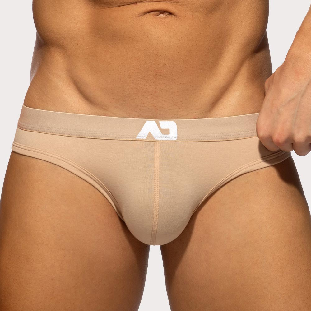 Addicted Essential AD Bikini Brief - Herren Slip aus weicher Baumwolle mit schmalem Hüftband und AD Logo in beige