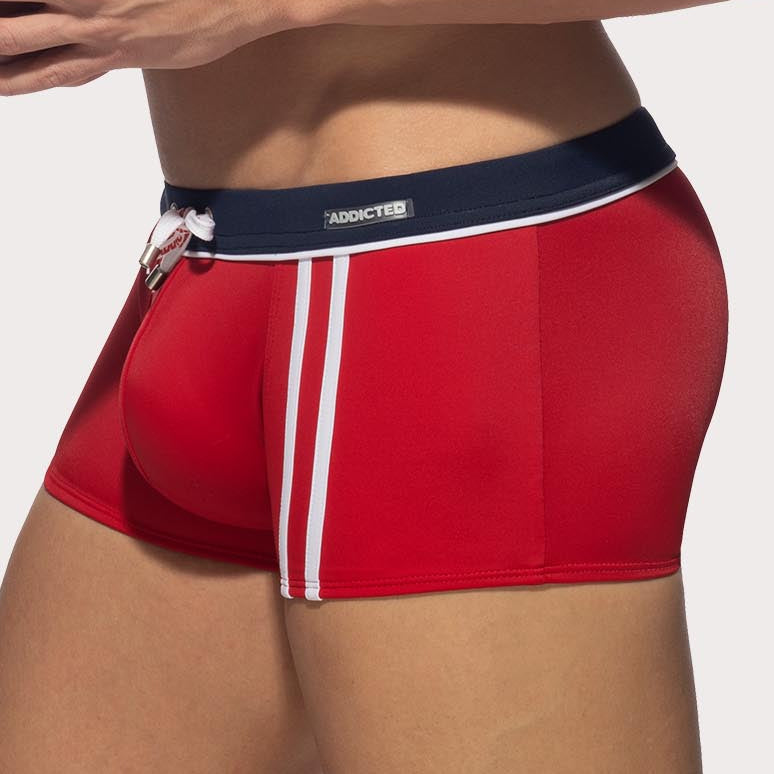 Addicted Badehose 'Detail Binding Swim Boxer' mit Push-Up Einlage in rot, side