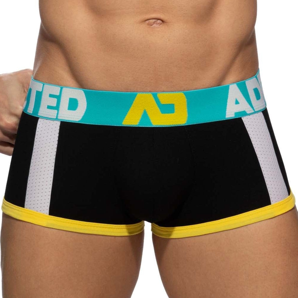 Addicted Sports Padded Trunk - sportliche Boxershorts mit Push-Up Einlage, schwarz, front