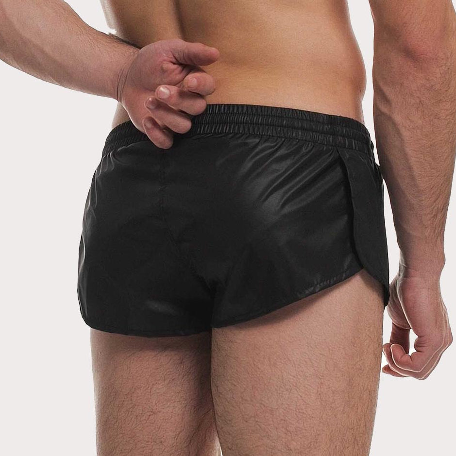Modus Vivendi Plain Jogging Cut Swim Shorts - Extra kurze Badeshorts für Männer im Retro Style in schwarz, back
