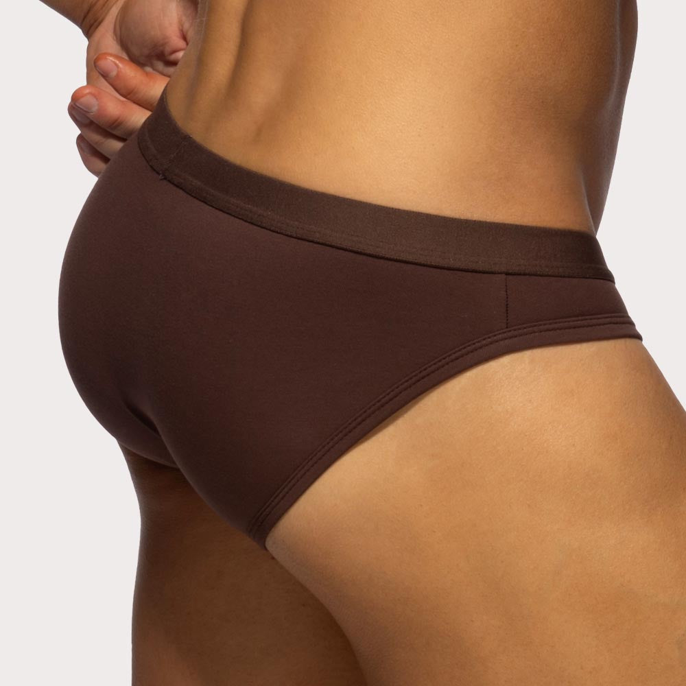 Addicted Essential AD Bikini Brief - Herren Slip aus weicher Baumwolle mit schmalem Hüftband und AD Logo in braun, back