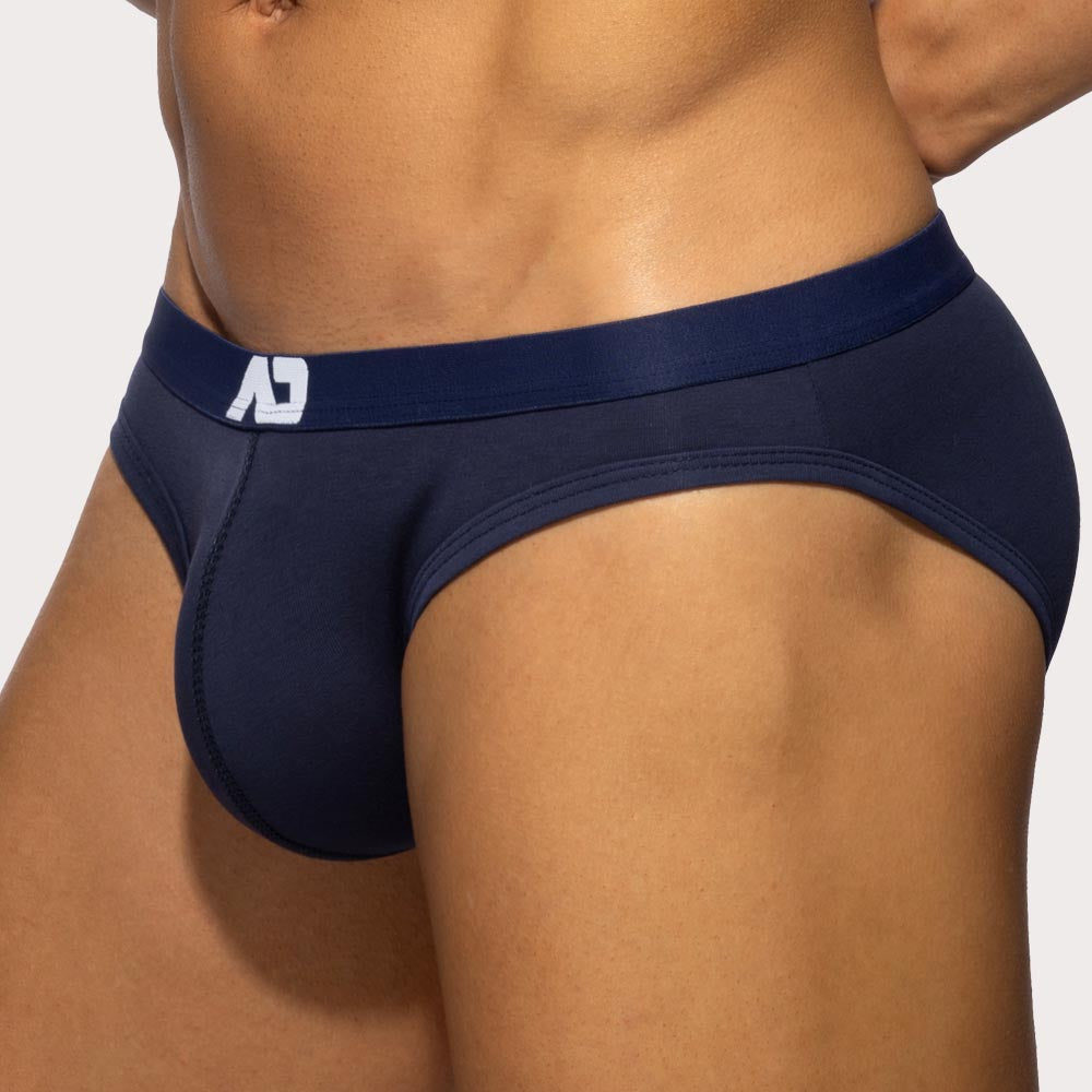 Addicted Essential AD Bikini Brief - Herren Slip aus weicher Baumwolle mit schmalem Hüftband und AD Logo in navy-blau, side