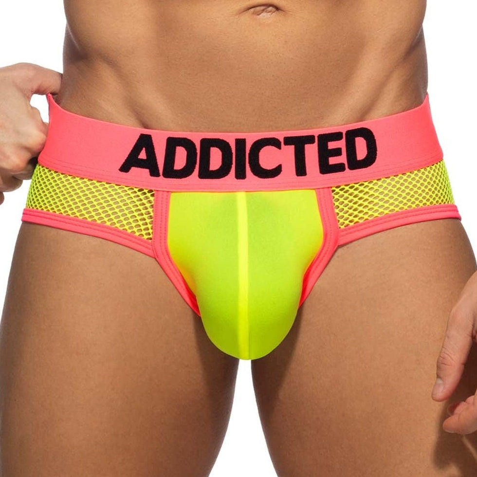 Addicted Neon Mesh Brief - auffälliger Männer Slip mit Mesh Elementen, neongelb, front