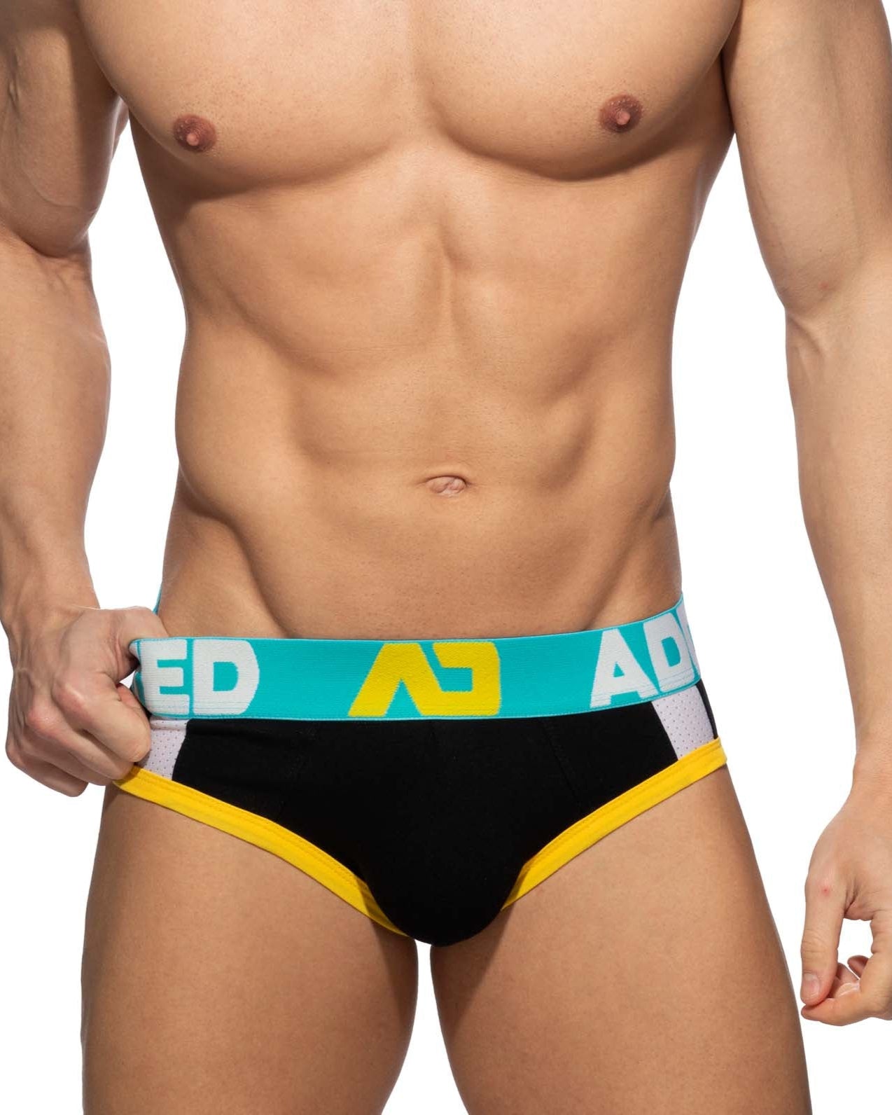 Addicted Sports Padded Brief - sportlicher Männer Slip mit Push-Up Einlage, schwarz, front