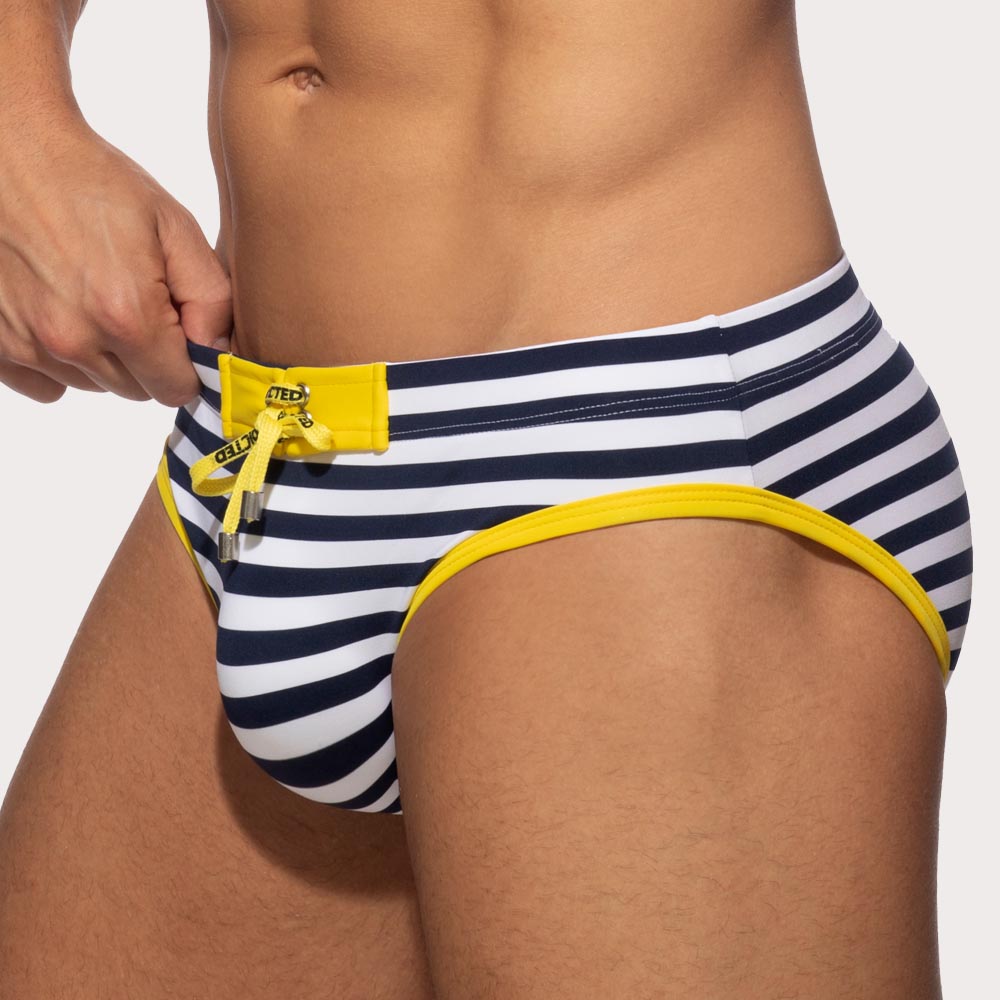 gestreifter Badeslip 'Sailor Swim Brief' von Addicted mit Push Up Einlage